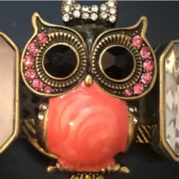 BETSEY JOHNSON OWLS & MIXED STONE STRETCH BRACELET - Picture 6 of 9